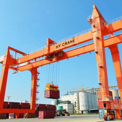 レール搭載モバイル港ガントリー クレーン